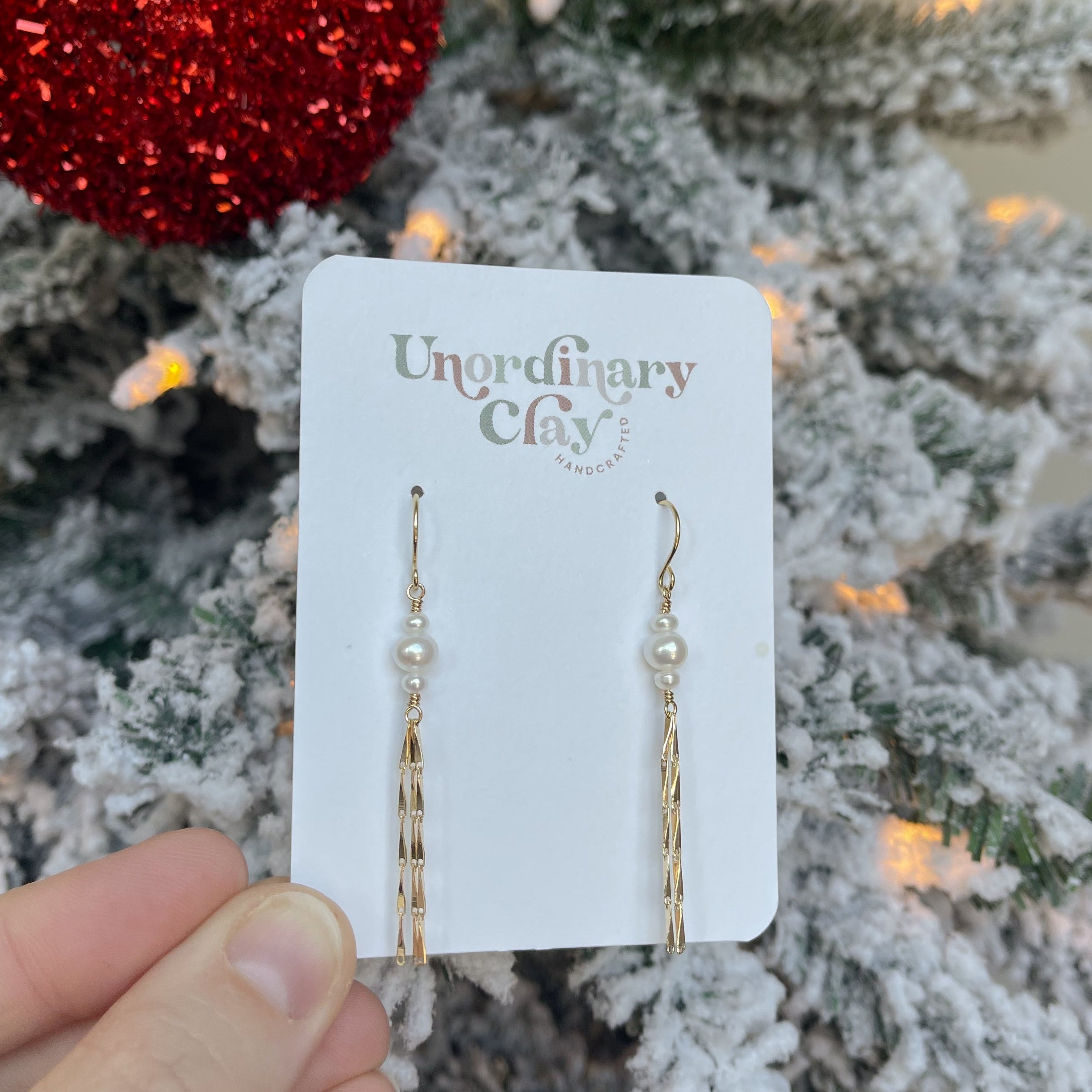 Sparkly Chain Pearl Earrings